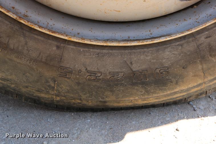 image for item DD0227 1999 Chevrolet C6500 dump truck