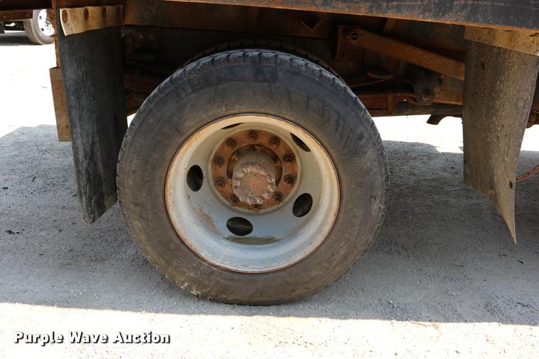 image for item DD0227 1999 Chevrolet C6500 dump truck