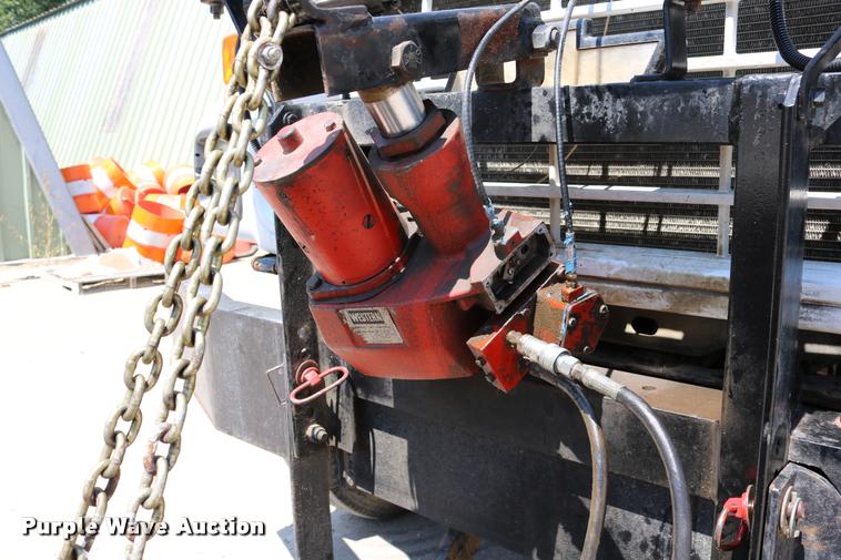 image for item DD0227 1999 Chevrolet C6500 dump truck