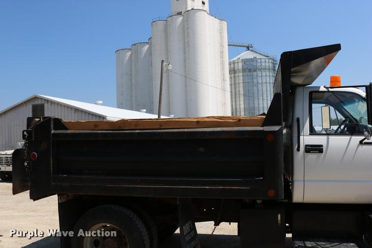 image for item DD0227 1999 Chevrolet C6500 dump truck