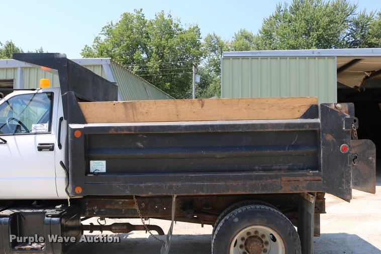 image for item DD0227 1999 Chevrolet C6500 dump truck