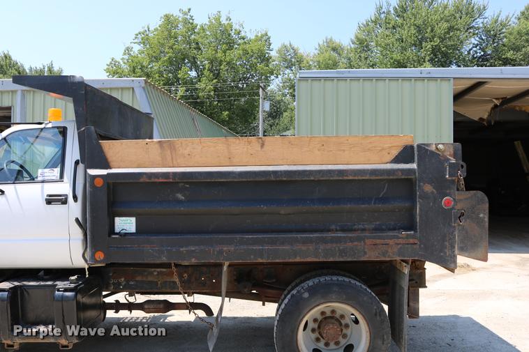image for item DD0227 1999 Chevrolet C6500 dump truck