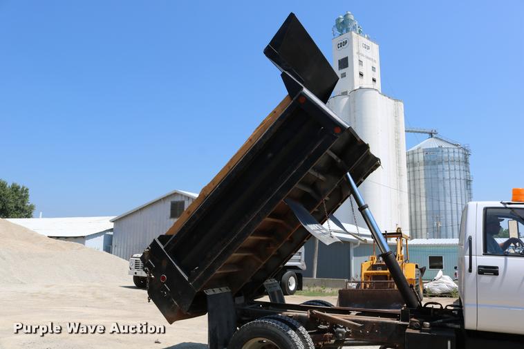 image for item DD0227 1999 Chevrolet C6500 dump truck