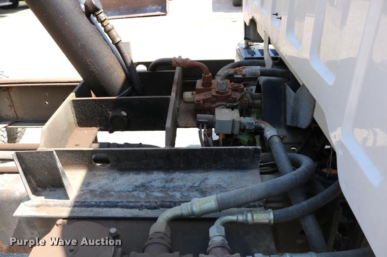 image for item DD0227 1999 Chevrolet C6500 dump truck