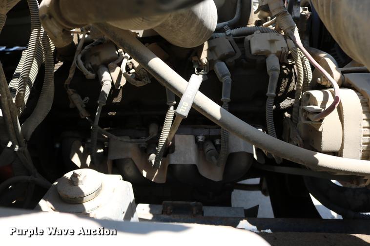 image for item DD0227 1999 Chevrolet C6500 dump truck