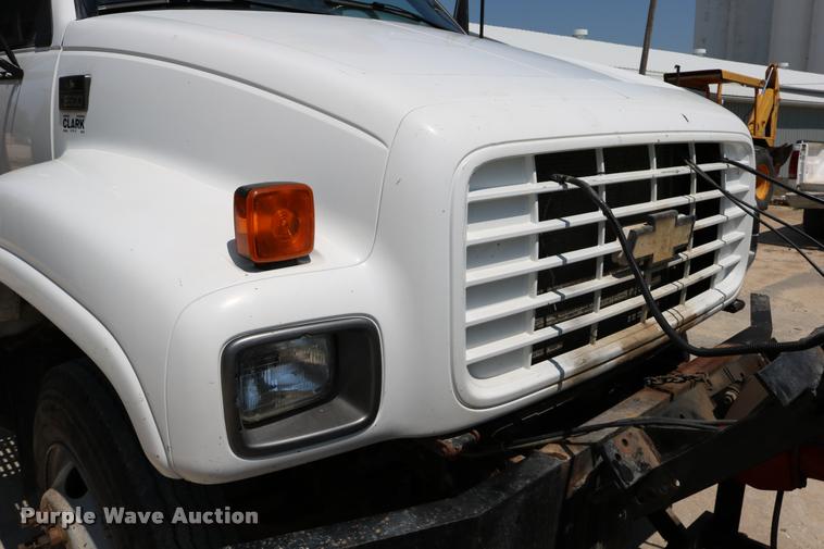 image for item DD0227 1999 Chevrolet C6500 dump truck