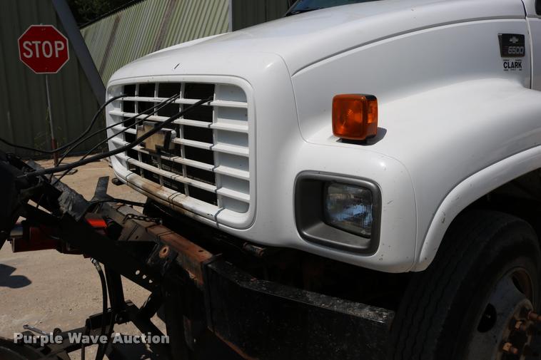 image for item DD0227 1999 Chevrolet C6500 dump truck