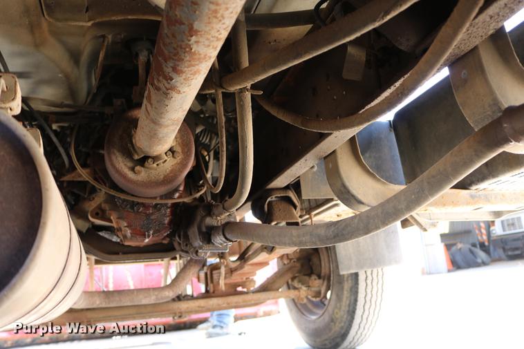 image for item DD0227 1999 Chevrolet C6500 dump truck