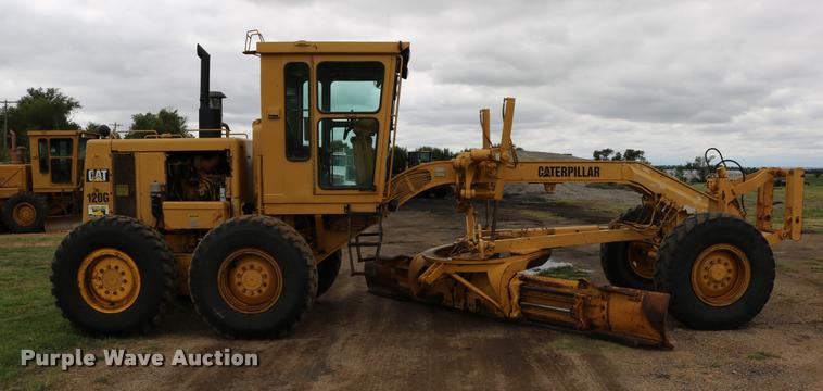 image for item DD0228 1991 Caterpillar 120G motor grader