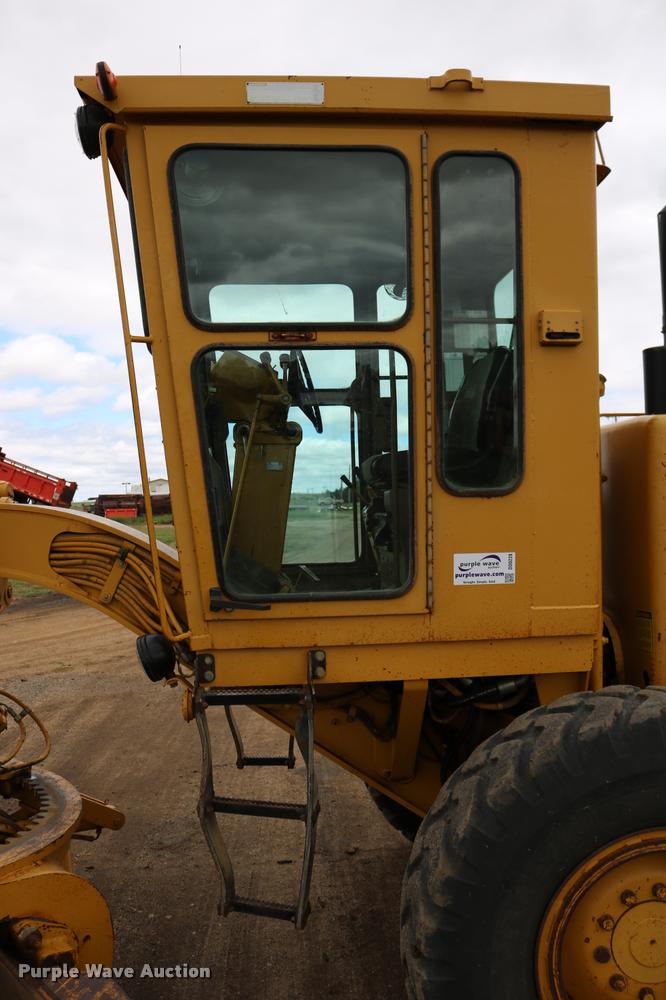 image for item DD0228 1991 Caterpillar 120G motor grader