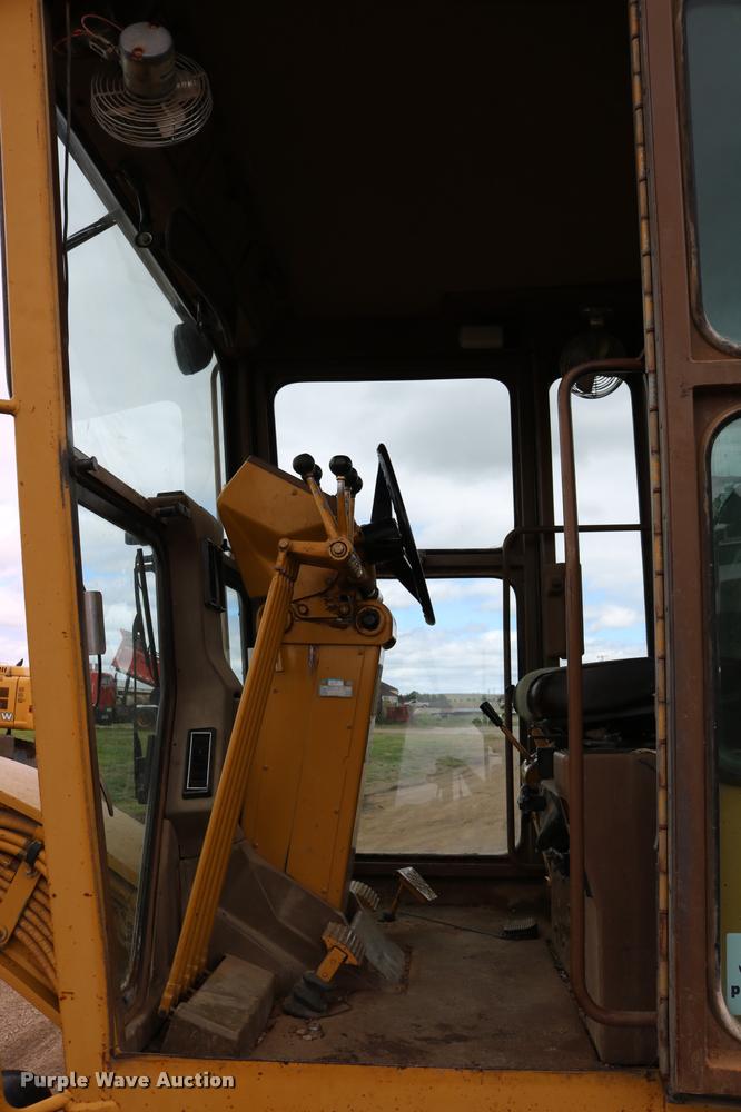 image for item DD0228 1991 Caterpillar 120G motor grader
