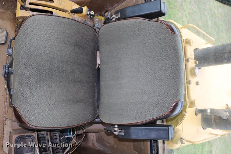 image for item DD0228 1991 Caterpillar 120G motor grader