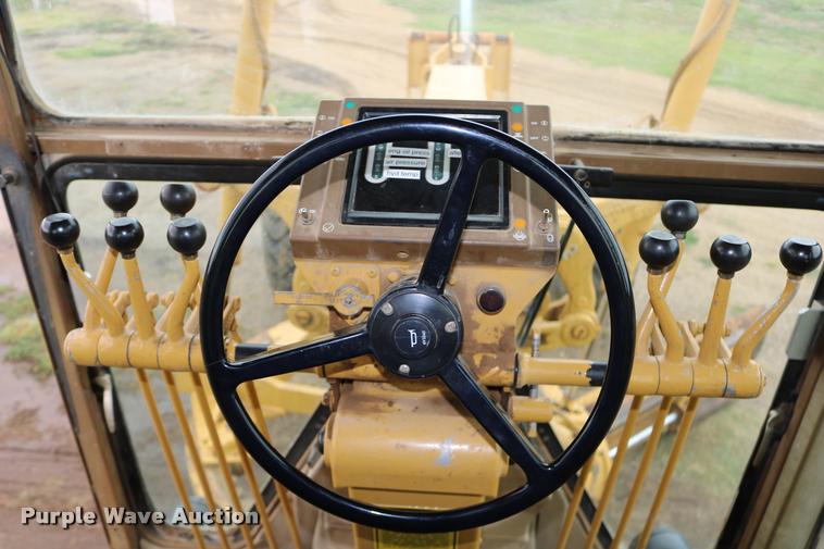 image for item DD0228 1991 Caterpillar 120G motor grader