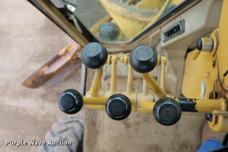 image for item DD0228 1991 Caterpillar 120G motor grader