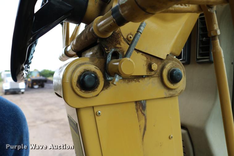 image for item DD0228 1991 Caterpillar 120G motor grader