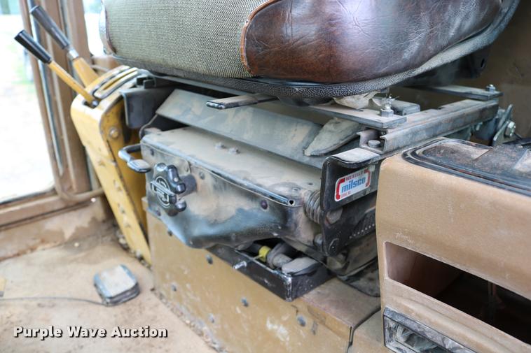 image for item DD0228 1991 Caterpillar 120G motor grader