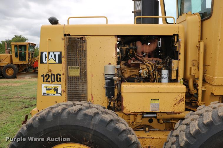 image for item DD0228 1991 Caterpillar 120G motor grader
