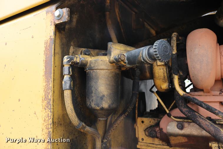 image for item DD0228 1991 Caterpillar 120G motor grader