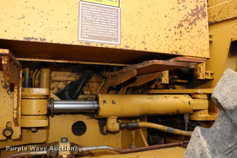 image for item DD0228 1991 Caterpillar 120G motor grader