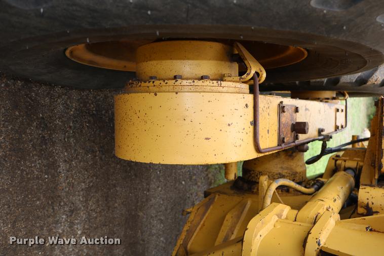 image for item DD0228 1991 Caterpillar 120G motor grader