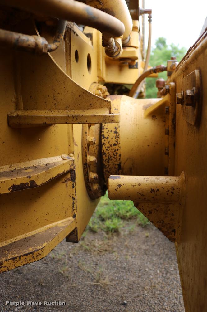 image for item DD0228 1991 Caterpillar 120G motor grader