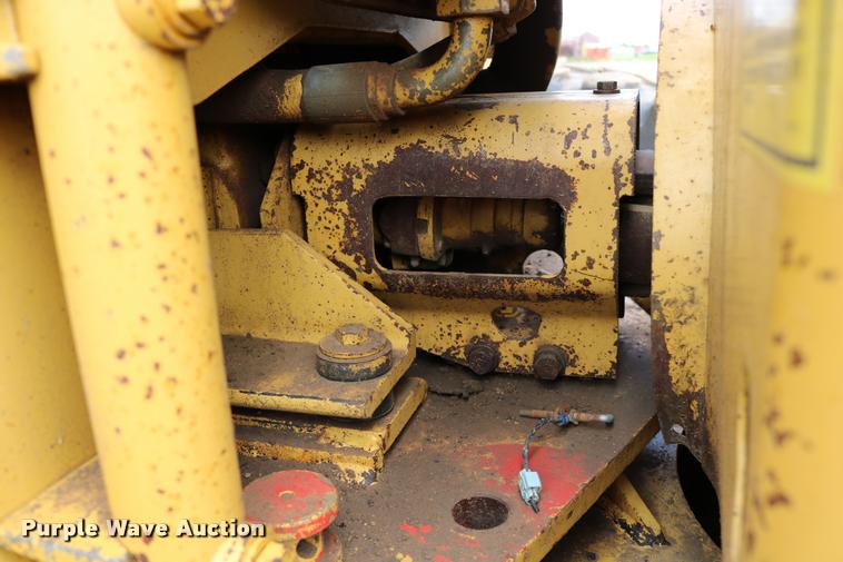 image for item DD0228 1991 Caterpillar 120G motor grader