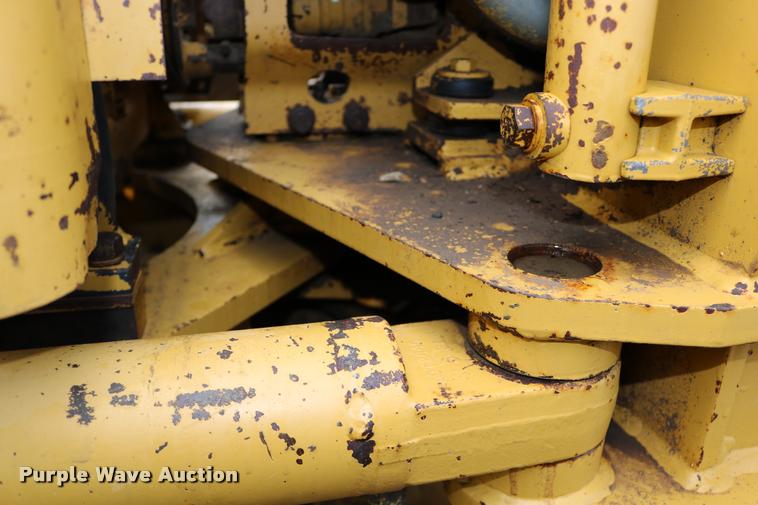 image for item DD0228 1991 Caterpillar 120G motor grader