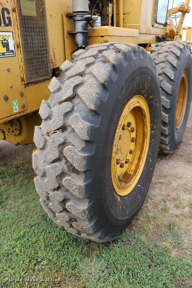 image for item DD0228 1991 Caterpillar 120G motor grader