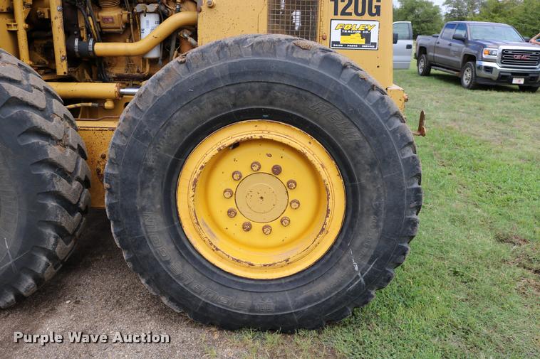 image for item DD0228 1991 Caterpillar 120G motor grader
