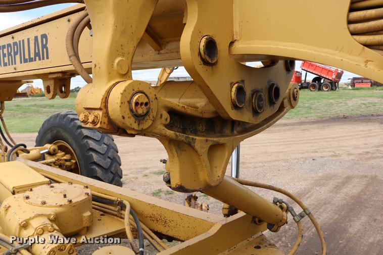 image for item DD0228 1991 Caterpillar 120G motor grader