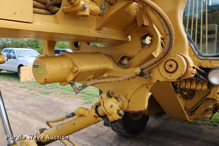 image for item DD0228 1991 Caterpillar 120G motor grader