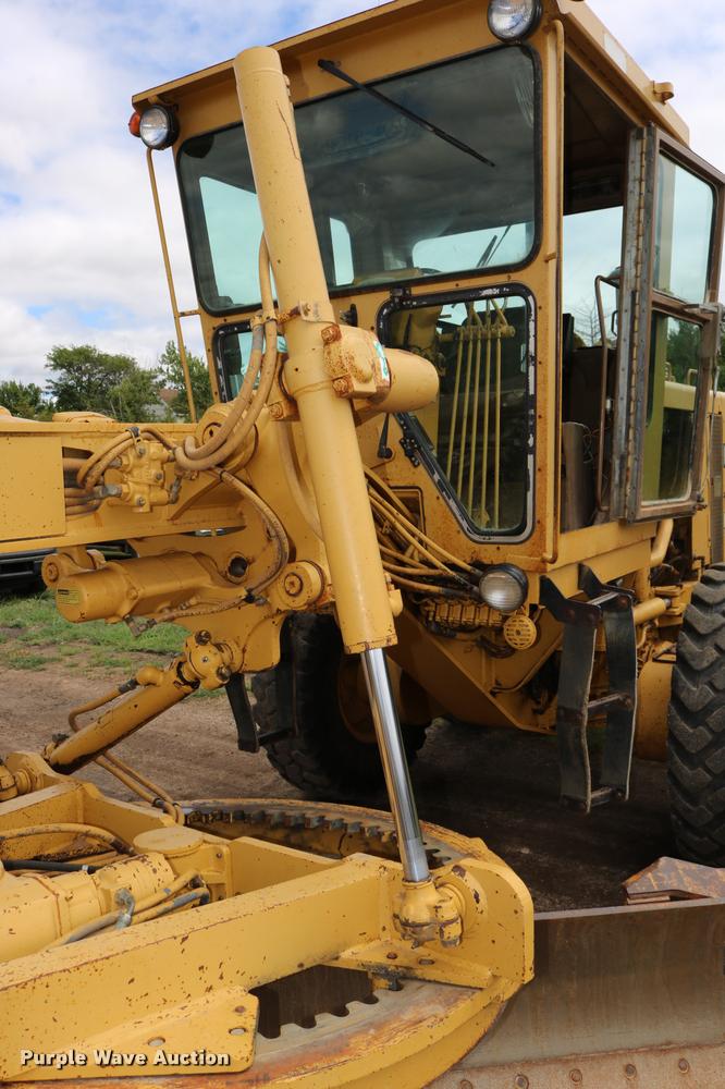 image for item DD0228 1991 Caterpillar 120G motor grader