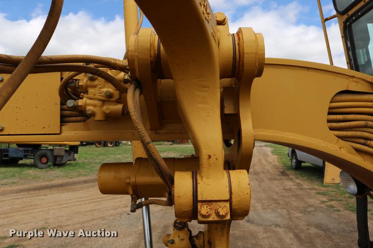 image for item DD0228 1991 Caterpillar 120G motor grader