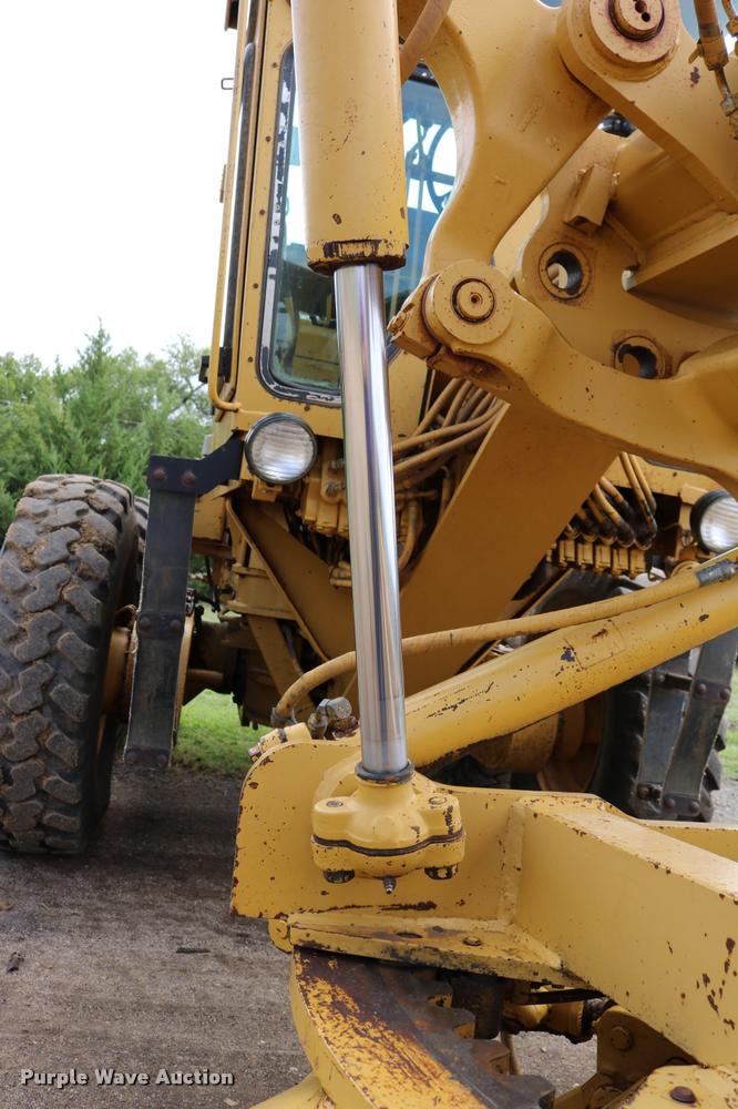 image for item DD0228 1991 Caterpillar 120G motor grader