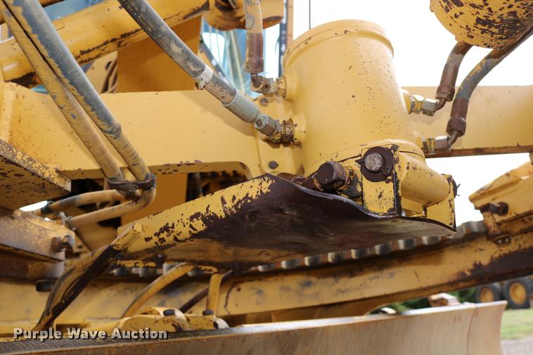 image for item DD0228 1991 Caterpillar 120G motor grader