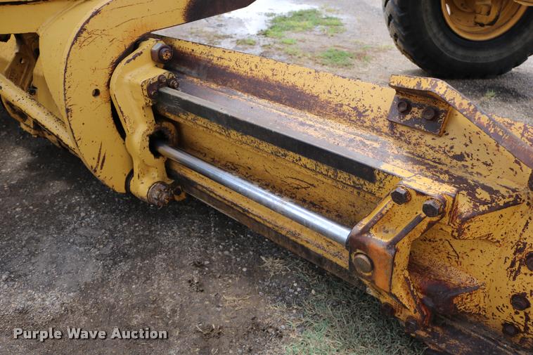 image for item DD0228 1991 Caterpillar 120G motor grader