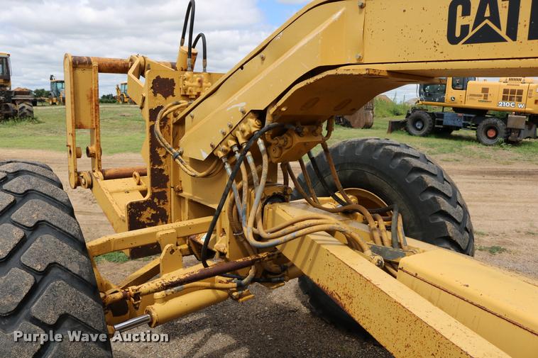 image for item DD0228 1991 Caterpillar 120G motor grader