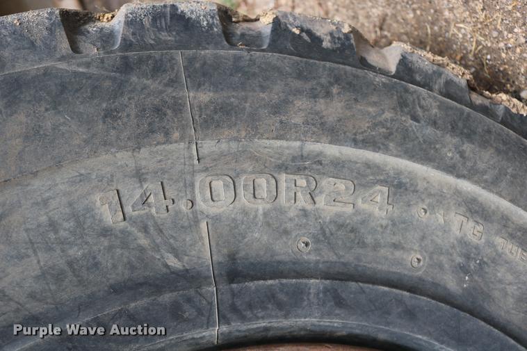 image for item DD0228 1991 Caterpillar 120G motor grader