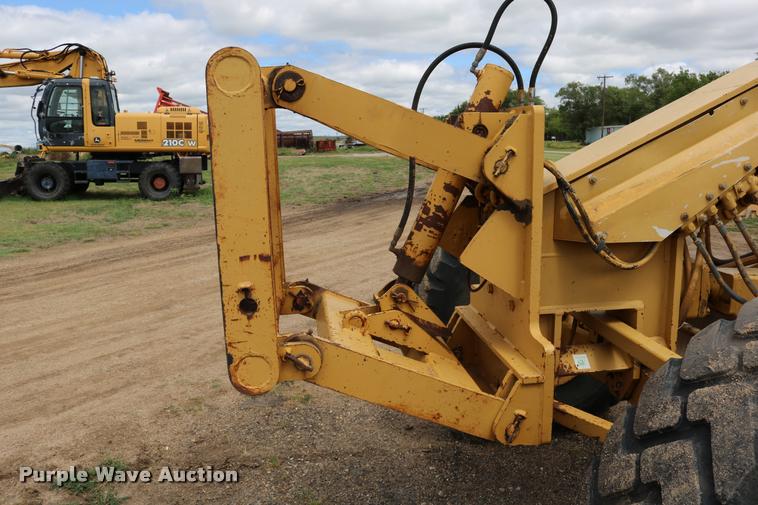 image for item DD0228 1991 Caterpillar 120G motor grader