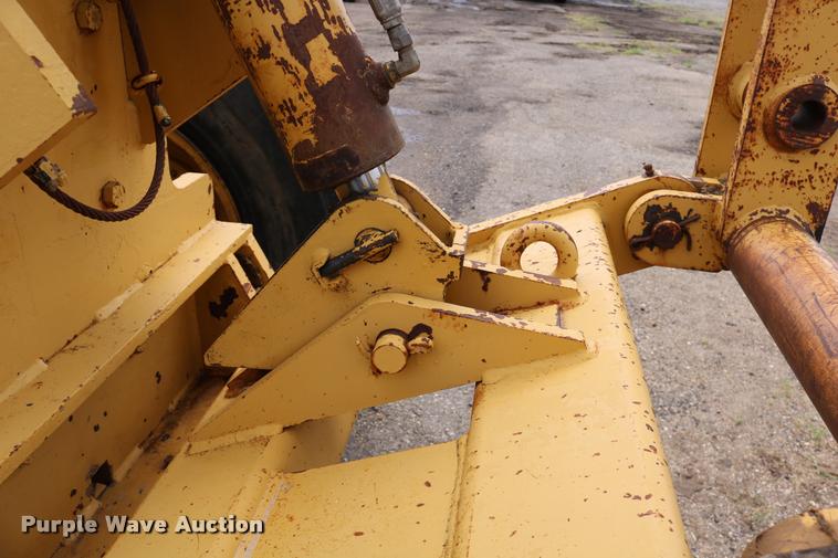 image for item DD0228 1991 Caterpillar 120G motor grader