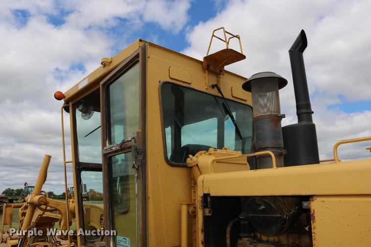 image for item DD0228 1991 Caterpillar 120G motor grader