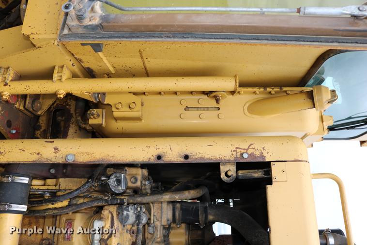 image for item DD0228 1991 Caterpillar 120G motor grader
