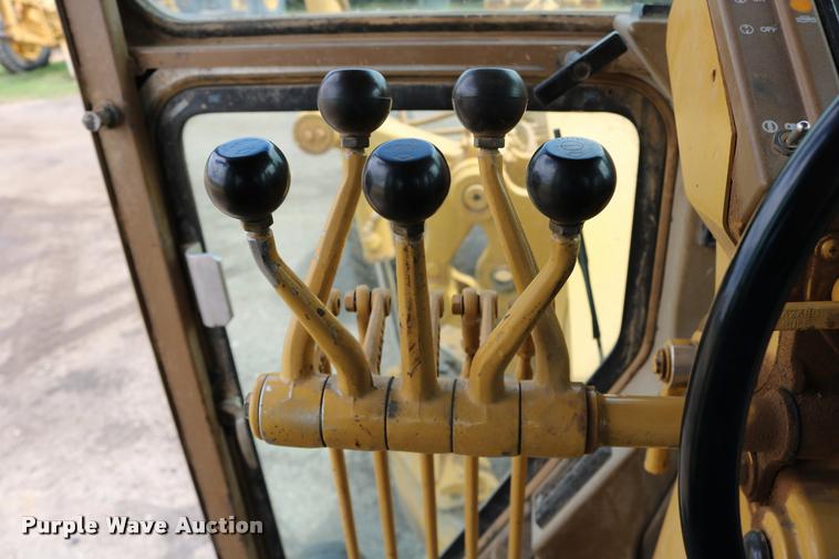 image for item DD0229 1993 Caterpillar 120G motor grader