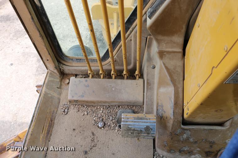 image for item DD0229 1993 Caterpillar 120G motor grader