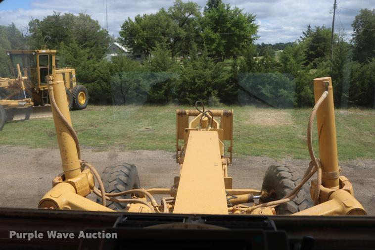 image for item DD0229 1993 Caterpillar 120G motor grader