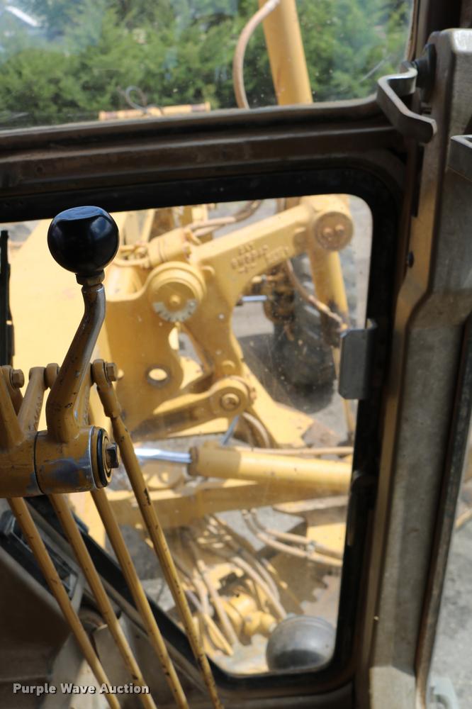 image for item DD0229 1993 Caterpillar 120G motor grader