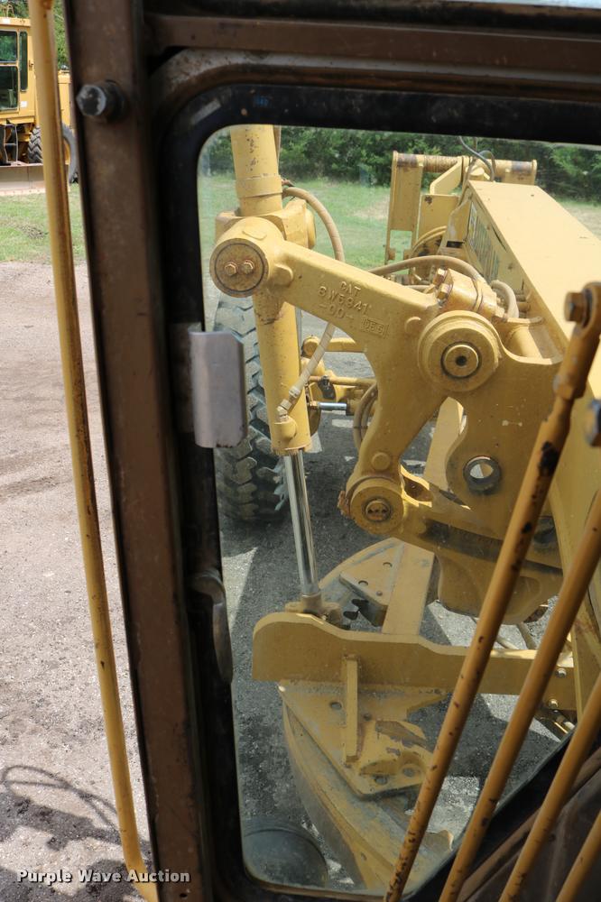 image for item DD0229 1993 Caterpillar 120G motor grader