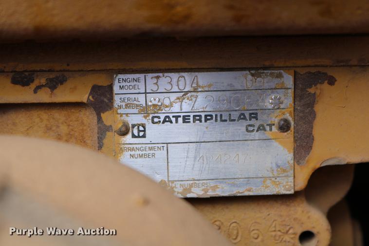 image for item DD0229 1993 Caterpillar 120G motor grader