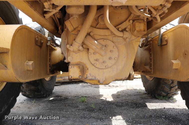 image for item DD0229 1993 Caterpillar 120G motor grader