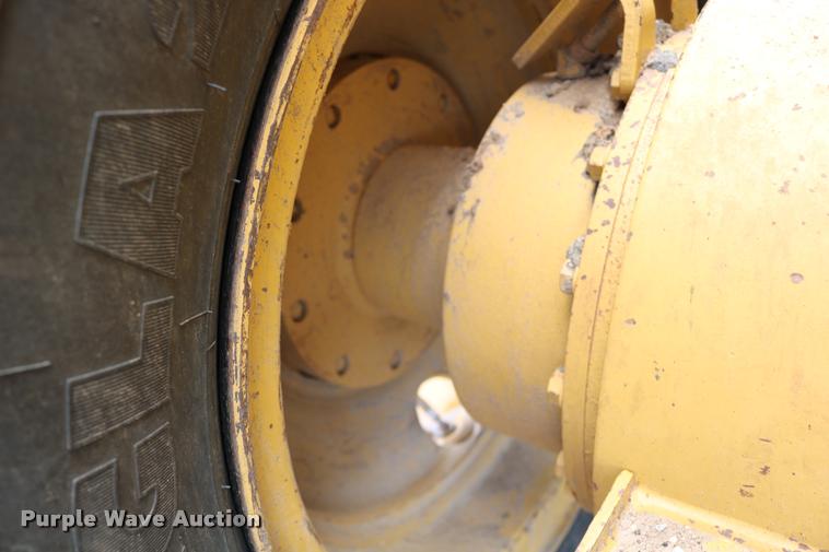 image for item DD0229 1993 Caterpillar 120G motor grader